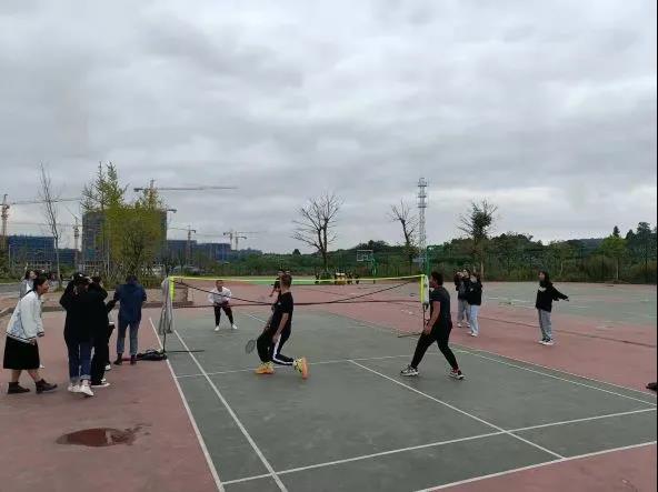1-21101Q22GX92.jpg