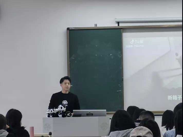 1-211029112005c9.jpg