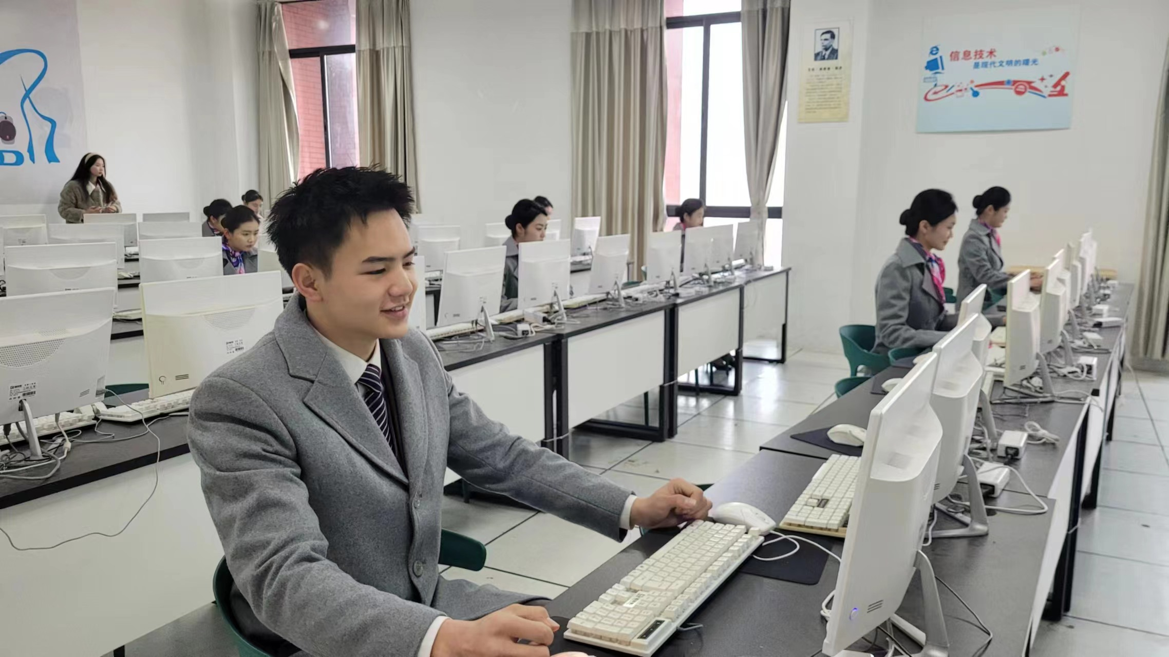 2023-2024-1期末教学质量评估顺利结束(图3)